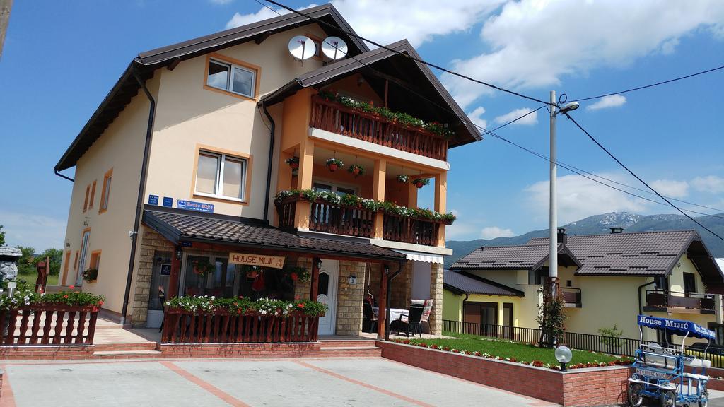 Guest House Mijic Korenica Zewnętrze zdjęcie