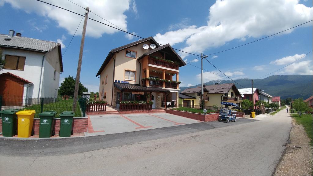 Guest House Mijic Korenica Zewnętrze zdjęcie